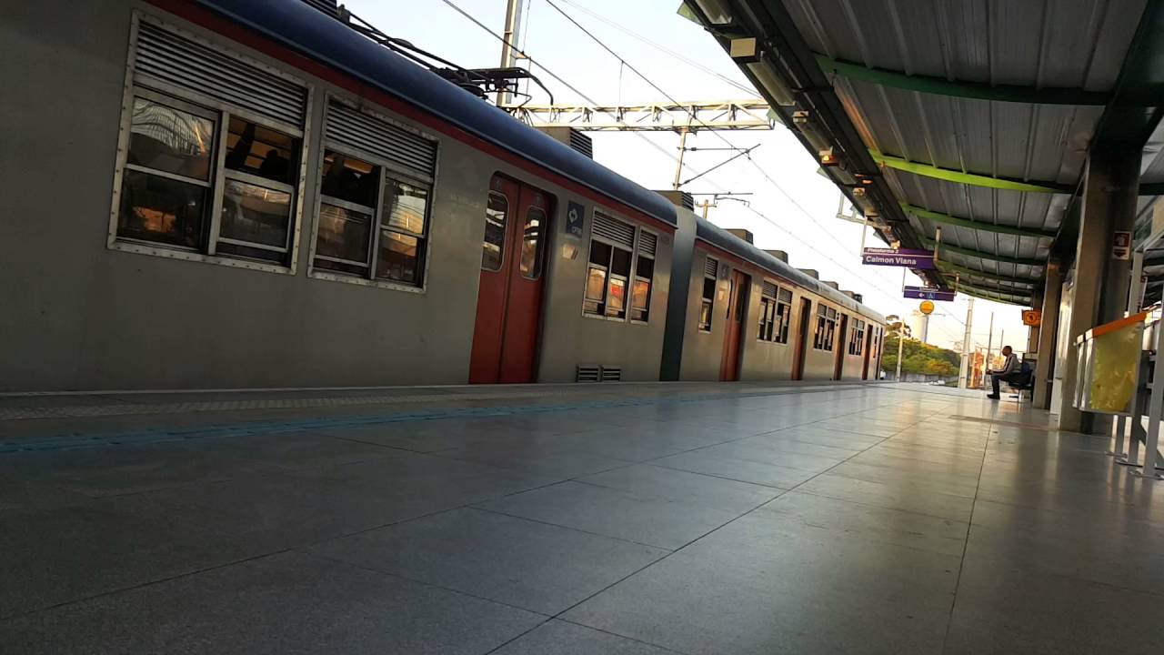 CPTM Série 4400 (E4429E4426) Saindo Da