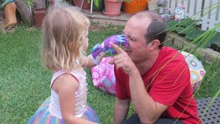 Meet the man who 3D prints hands, for free Profile