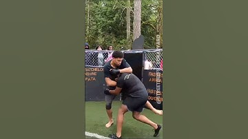 He flew he from Virginia To fight In this EPIC fight