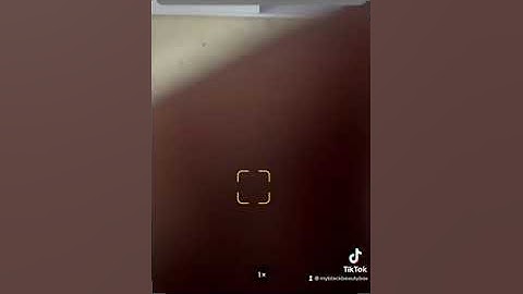 Emani’s Boutique Custom QR Code Keychain