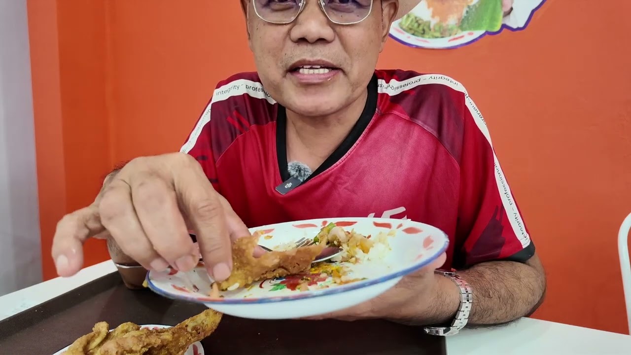 KISAH SENSASIONAL KELEZATAN NASI KULIT MAK IGUN - SANG MEGA BINTANG YANG VIRAL DI JAGAD  TV NASIONAL