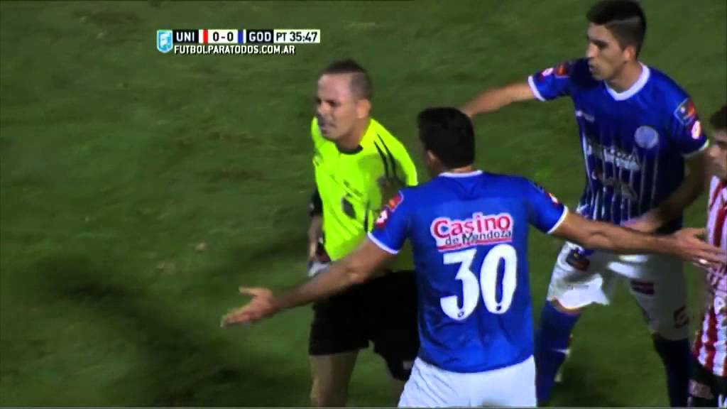 Una expulsión que generó confusión. Unión 0 Godoy Cruz 0. Fecha 14.Torneo Primera División 2015.FPT