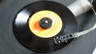 To Each His Own - Faith Hope & Charity 1975 Resimi