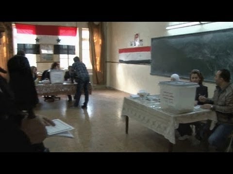 سوريا بدأ الاستفتاء على الدستور الجديد