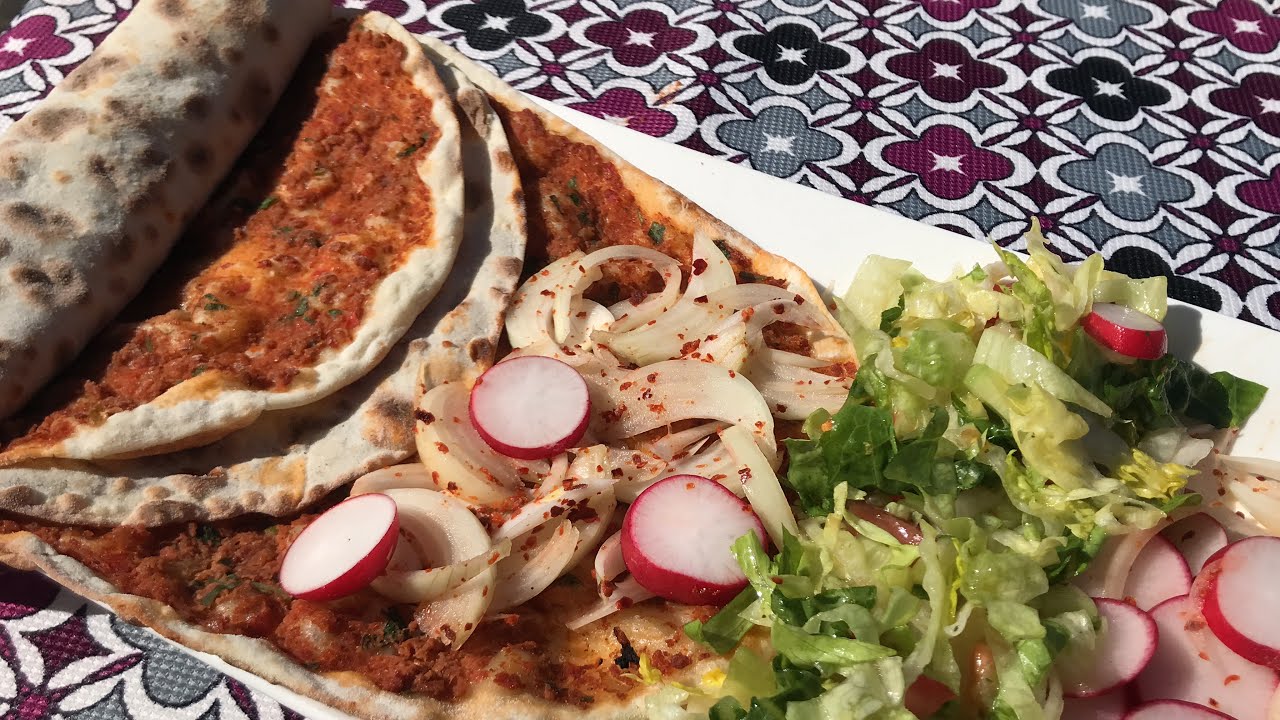 Ev yapımı nefis ve çıtır Lahmacun YouTube