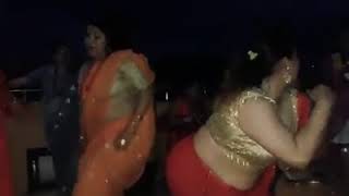 उततउल आइमइहरक चरतकल Nepalese Womes Doing Y Dance