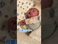 朝起きたら息子がいつもと違う格好で寝てました#赤ちゃん #baby #生後4ヶ月