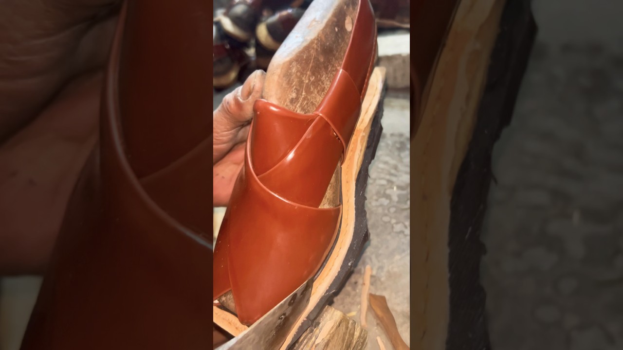 ASMR leather crafting 