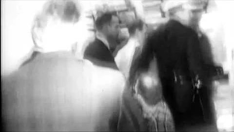 JFK Assassination: Bill Lovelady sees Lee Oswald b...