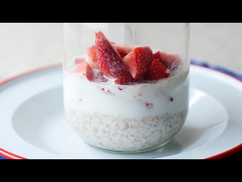 Strawberry Overnight Steel Cut Oats