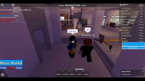 Hilton Hotels | Exploiter speed hacking, going into receptionist.