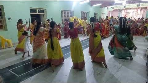 pidikita talambrala pelli kuthuru.#Srigokulakrishna kolatabrundham#kolatam#mangalagiri#bathukamma 