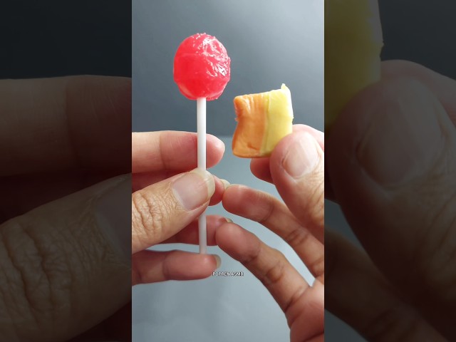 Hunting strawberry lollipop & jelly candy #poprenasmr #candy #candyopening #unboxing