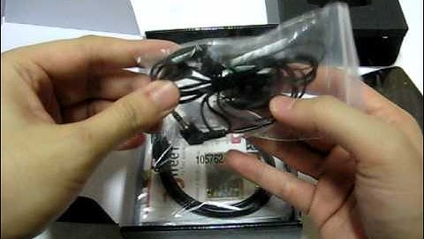 Unboxing ARCHOS 32 internet tablet