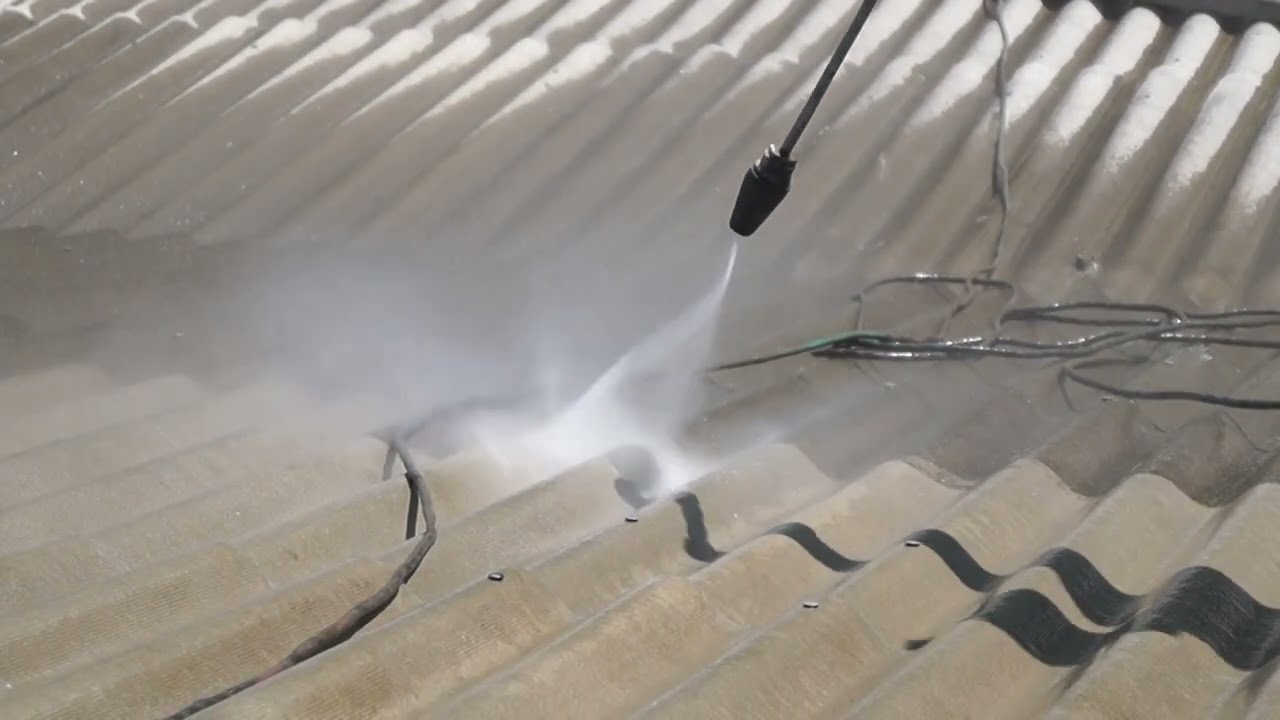 Гидроочистка шиферной крыши в Керчи - YouTube