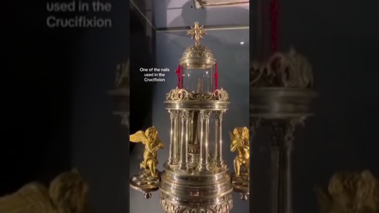 Удивительная коллекция реликвий распятия Иисуса Христа! 