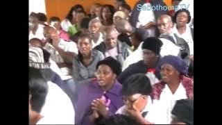 Jesu Ngiyinika wena inhliziyo yami by St Mary's Catholic Church Choir,  Tweefontein