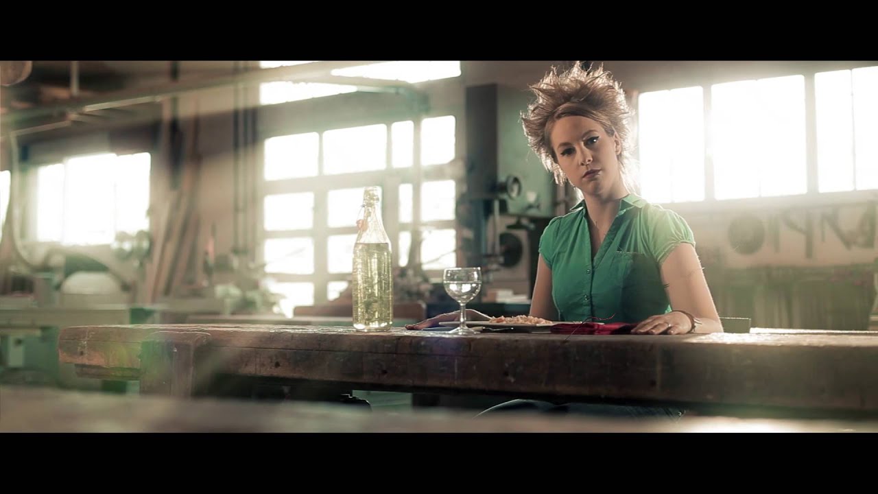 Digital nova "Un monde parfait" - Clip officiel