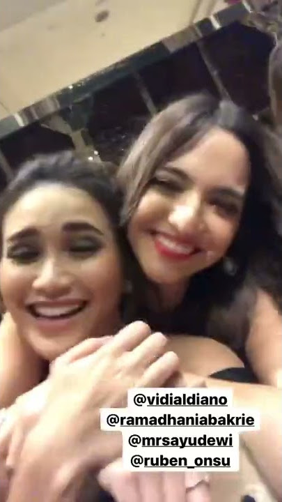 Reaksi Ayu Ting Ting dengar Nia Ramadhani Nyanyi