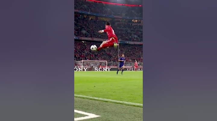 James Rodriguez beautiful ball control.