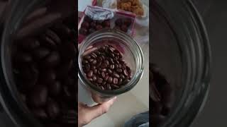 coffee beans .