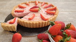 Crostata con panna cotta alle fragole