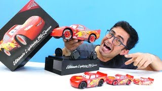 Unboxing video. Şimşek McQueen konuşuyor ve kendisi yürüyebiliyor