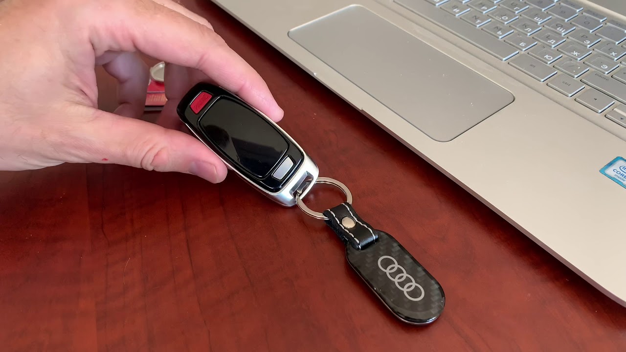 Замена батарейки в ключе на Audi Q7
