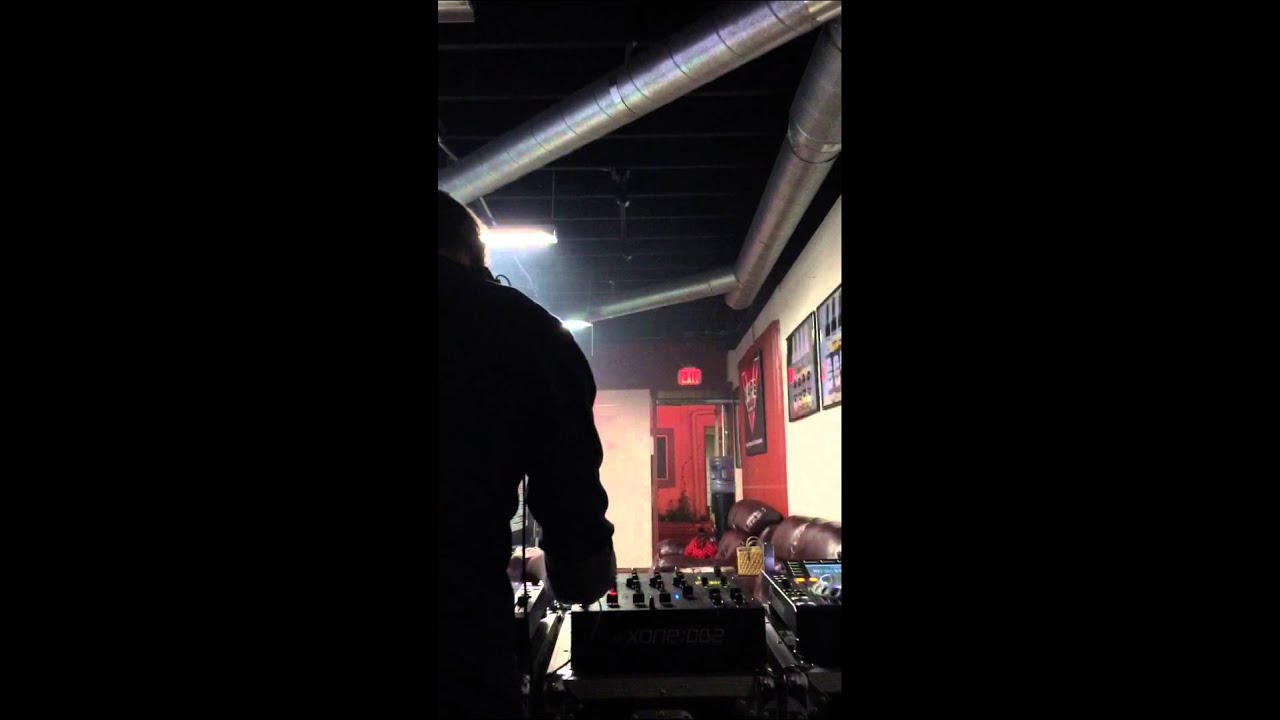 Andre Vannes Deep lounge mixing in Orange County DJ