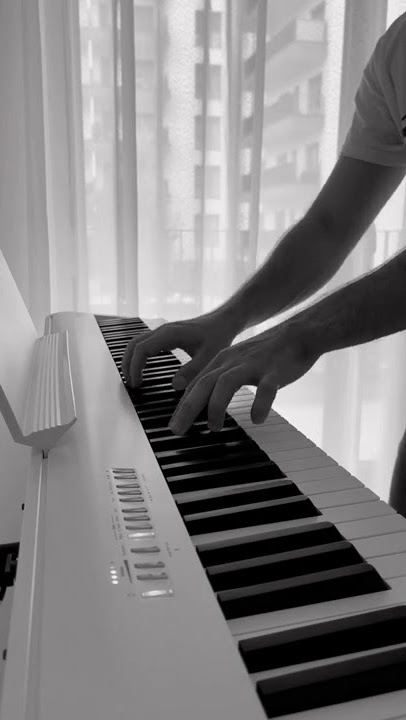Michele Morrone - Feel it