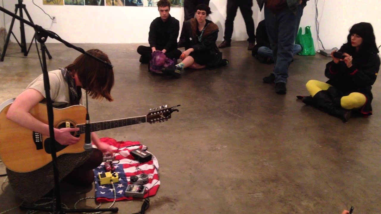 Circuit Des Yeux - excerpt from Steven Wolf Fine Arts - 29 March 2014 - YouTube