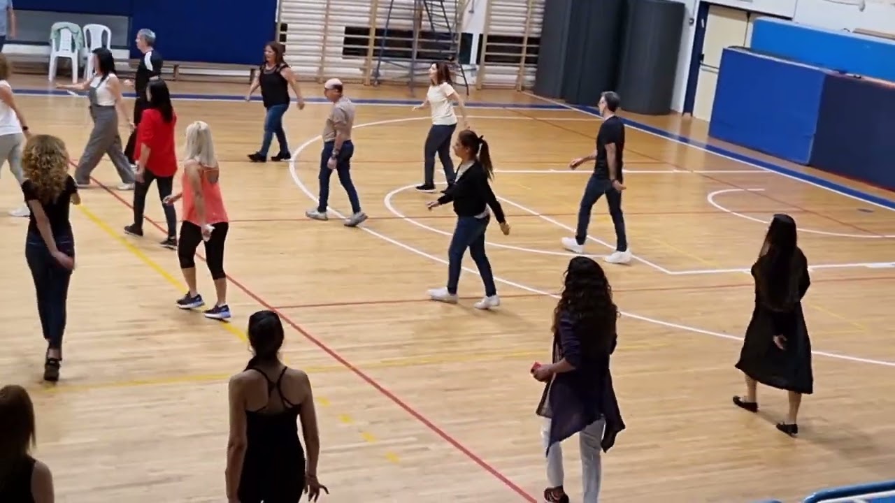 אשבו..  יוצר בבר שושן (רוקדים עם טלי גוטליב)