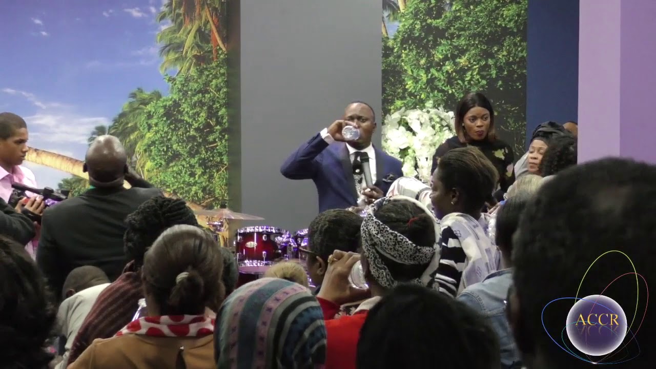 JP MAKANZU (EXTRAIT) BÉNÉDICTION DE L'EAU