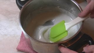 видео Как сварить сахарную глазурь?