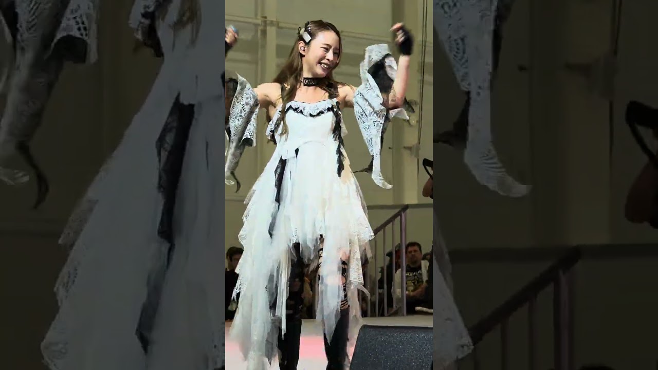 Hirano Aya - First Goodbye[Live in Moscow] - YouTube