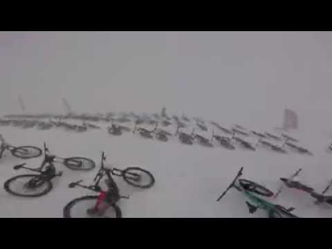 Vídeo: Mire Este Sendero De Descenso De Ciclistas De Montaña En Los Alpes Suizos - Matador Network