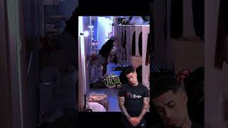 Michael Flores se cae contó y maleta 🤣 #casadealofoke #pr #jlexis #michaelflores #molusco #teamnenes