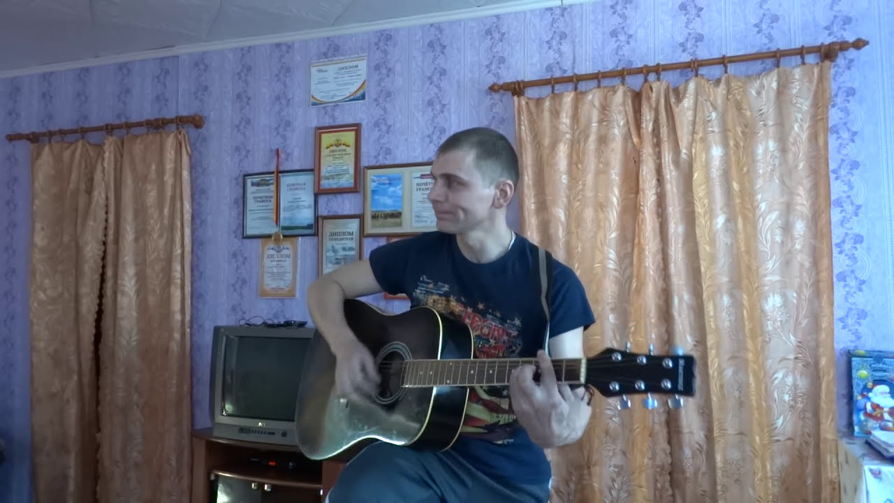 ⁣очень красивая  песня (алло алло )под гитару Ефимов Анатолий.