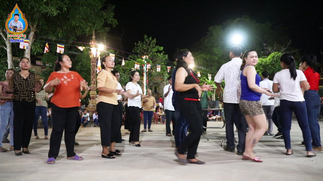 រាំវង់ពេលរាត្រី - ខ្មែរព្រះត្រពាំង / RomVong khmer Tiểu Cần - Trà Vinh