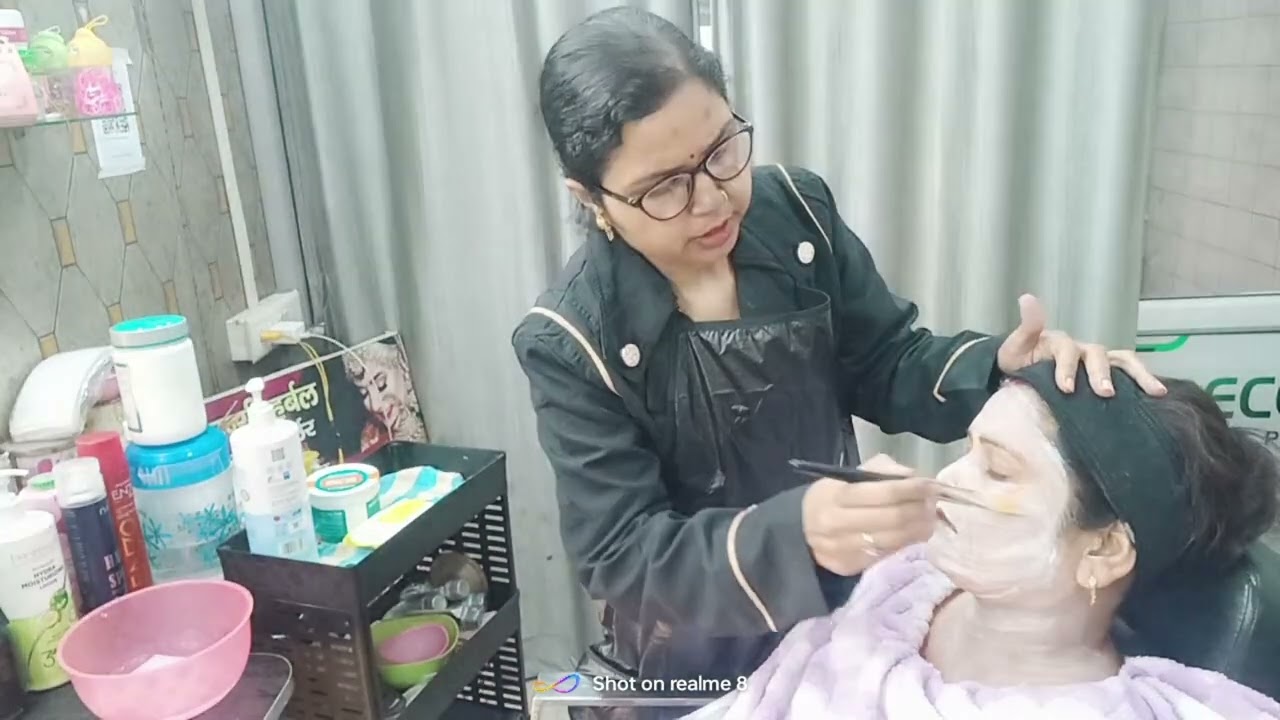 D टेन बहुत आसान तरीका स्टेप बाय स्टेप वीडियो पूरा देखे  #डेड स्किन रिमूव करता है#bridelmakup #saree 