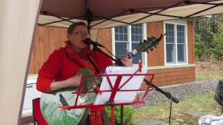 Video thumbnail of "Ms. Claire Bridgewater performs "Happy", at Lebanon Clean Up Day / Earth Day Festivities, 4/22/17"