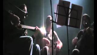 Video thumbnail of "Charlie Boomerang - Lutka sa naslovne strane (live, acoustic cover)"