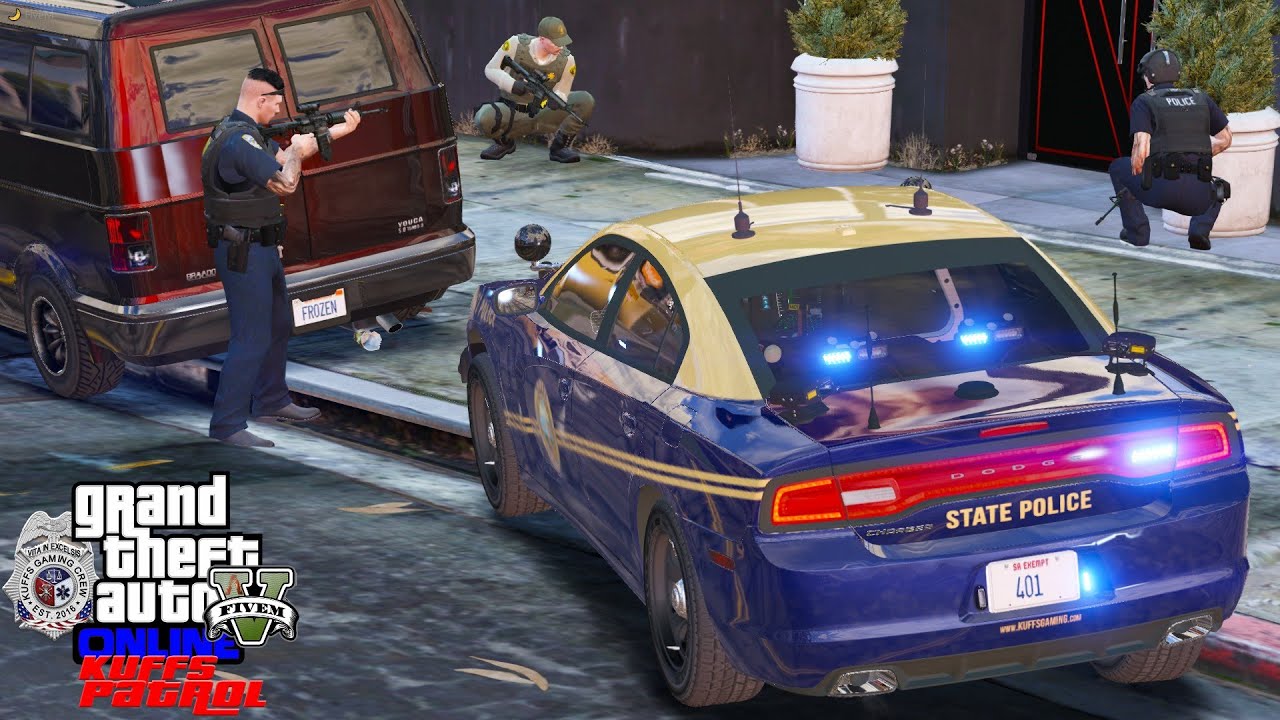GTA 5 Roleplay #484 Kidnapped Police Officer Held Hostage At Gunpoint - KUFFS FiveM