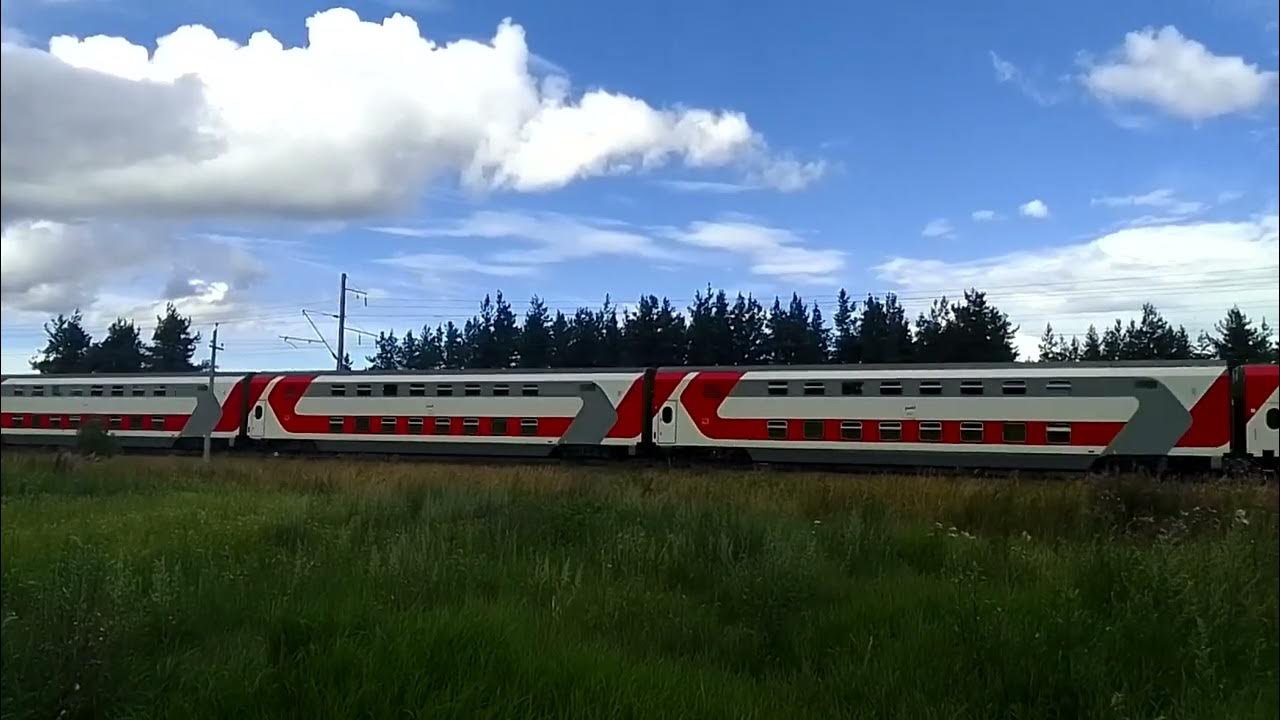 Поезд 160в двухэтажный. Поезд 160в москва петрозаводск. поезд 928. поезд 928 туристический.