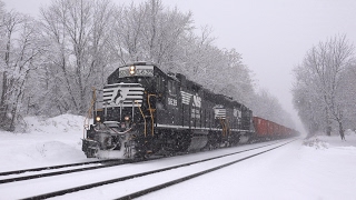 Trains on the Norfolk Southern Reading Line - Winter