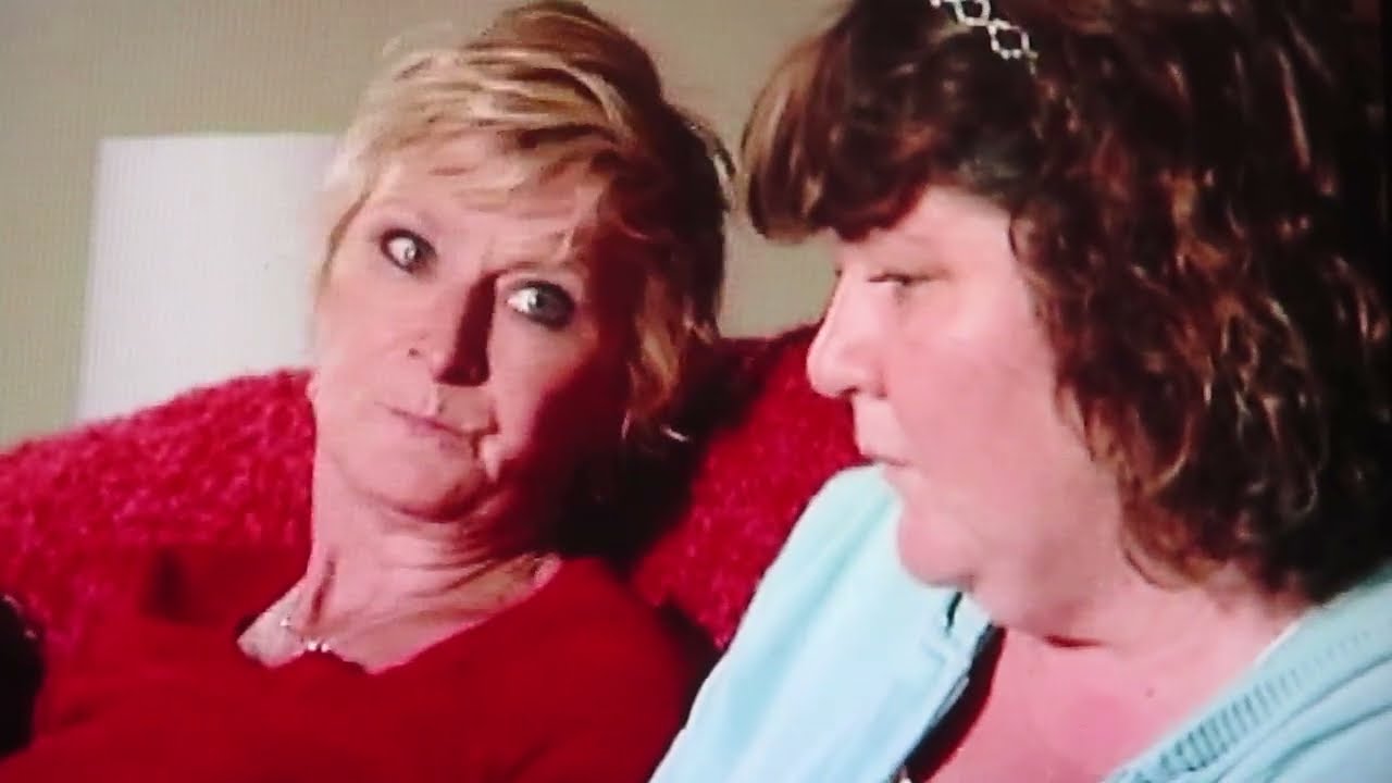 Eastenders Oct 2009 Shirley talks to  Heather about Darren