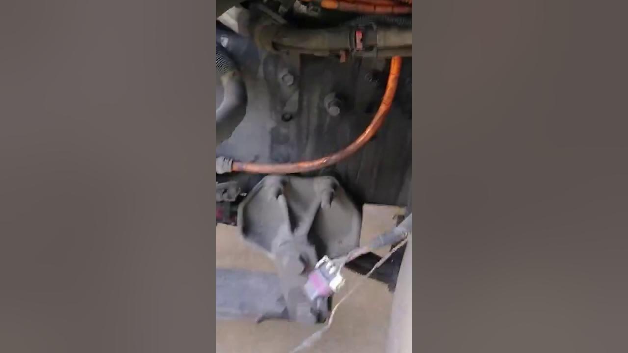 2011 ProStar/Brake light coming on by itself without brakes applied. PROBLEM FIXED!! YouTube
