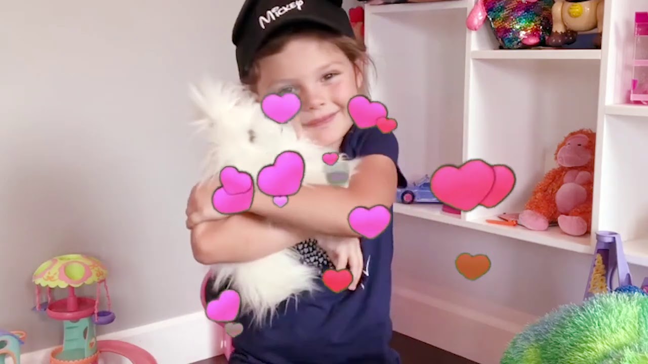 Leila showing some of her favorite "flushes"... toys play Kids video