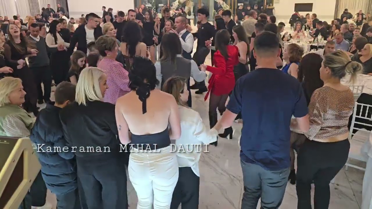 MBRËMJA E VITIT TË RI 2026 BASTRI POCEMI KLARINETIST KËNGËTARE DEA HISENAH PARNITHA CAVALLARI 