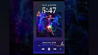 iOS 16 introduces a full-screen music player for the lock screen screenshot 3